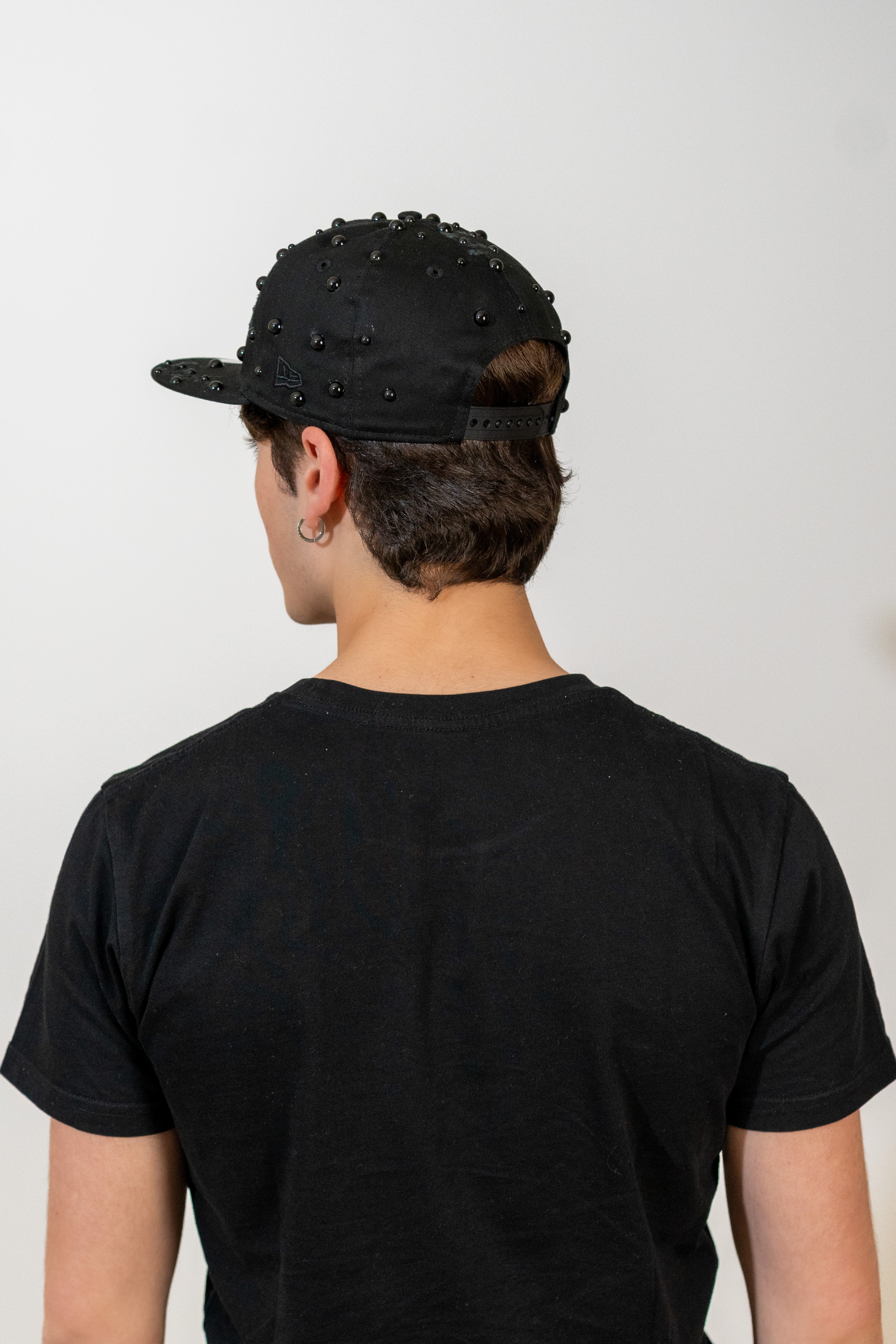 Snapback Cap Full Black LA Distressed Pearl