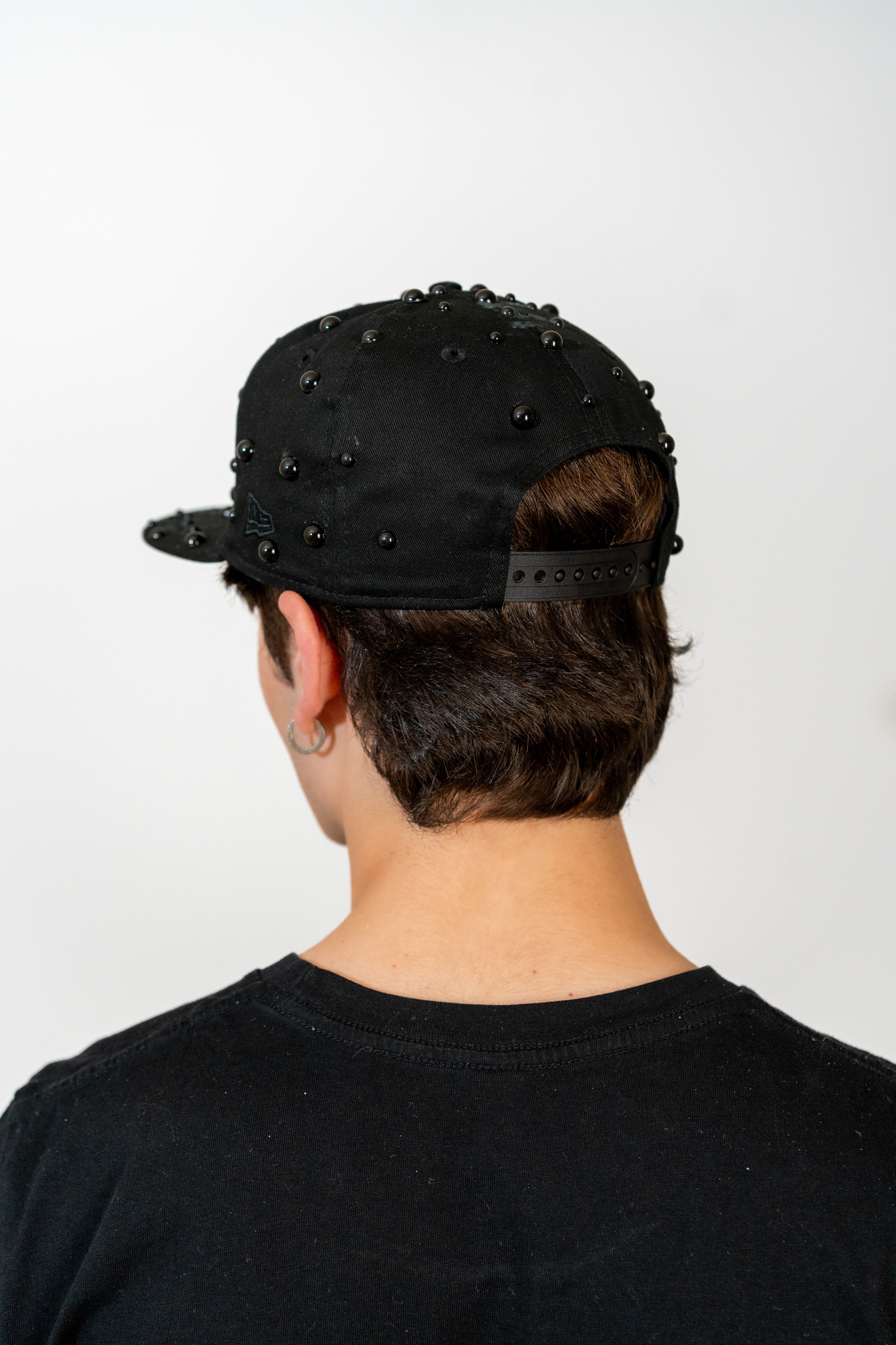 Snapback Cap Full Black LA Distressed Pearl