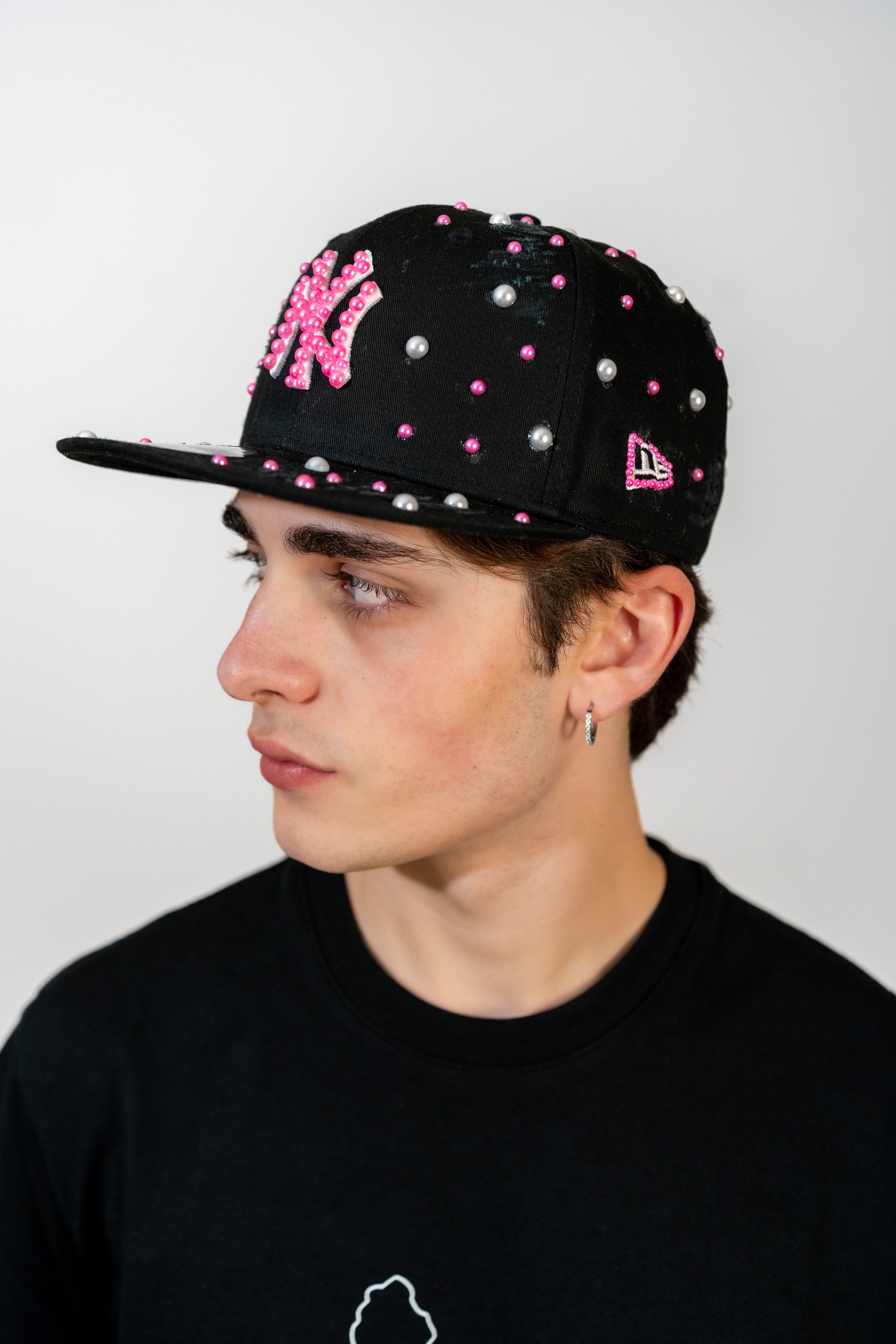 Snapback Cap Pink and White New York Distressed Pearl