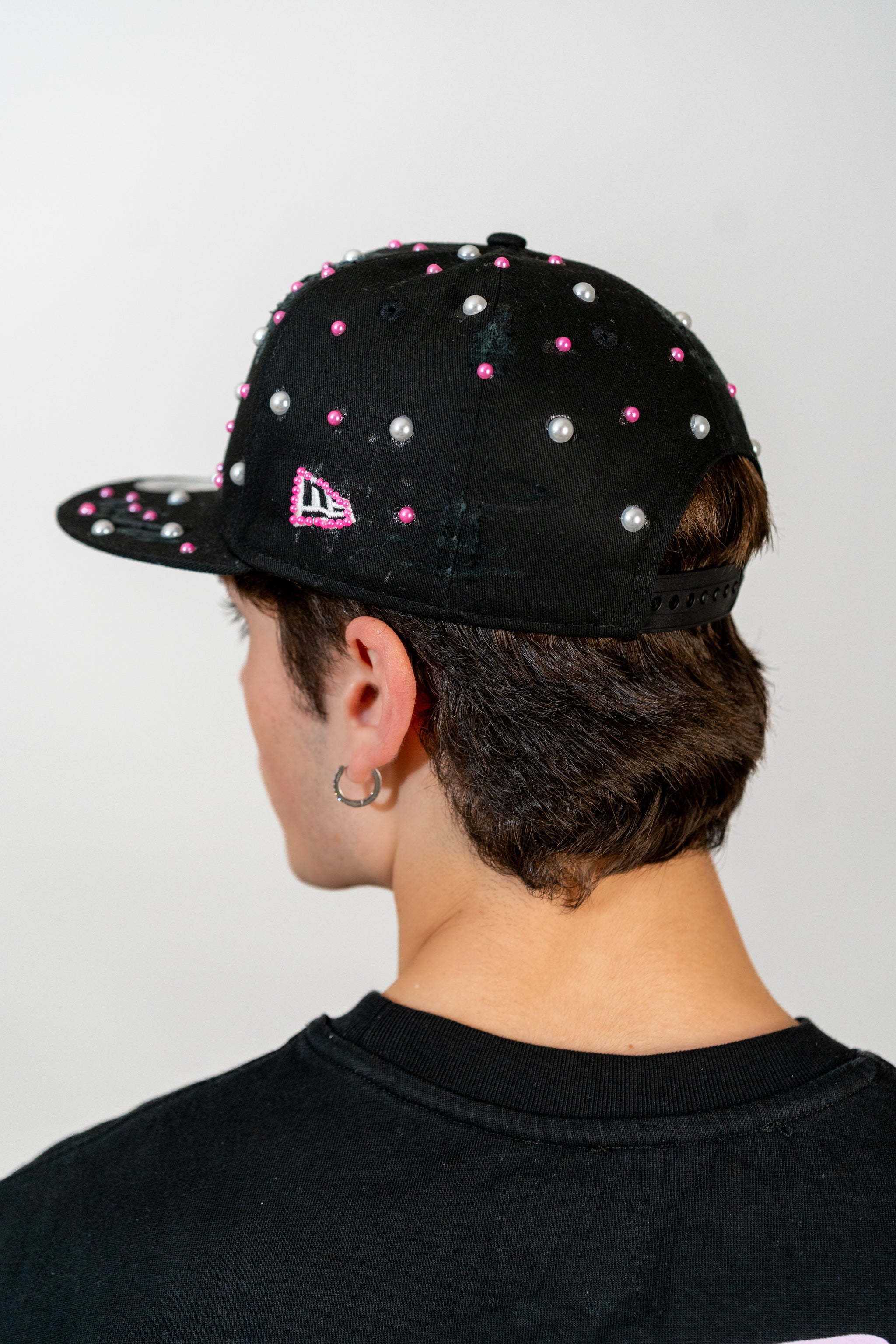 Snapback Cap Pink and White New York Distressed Pearl