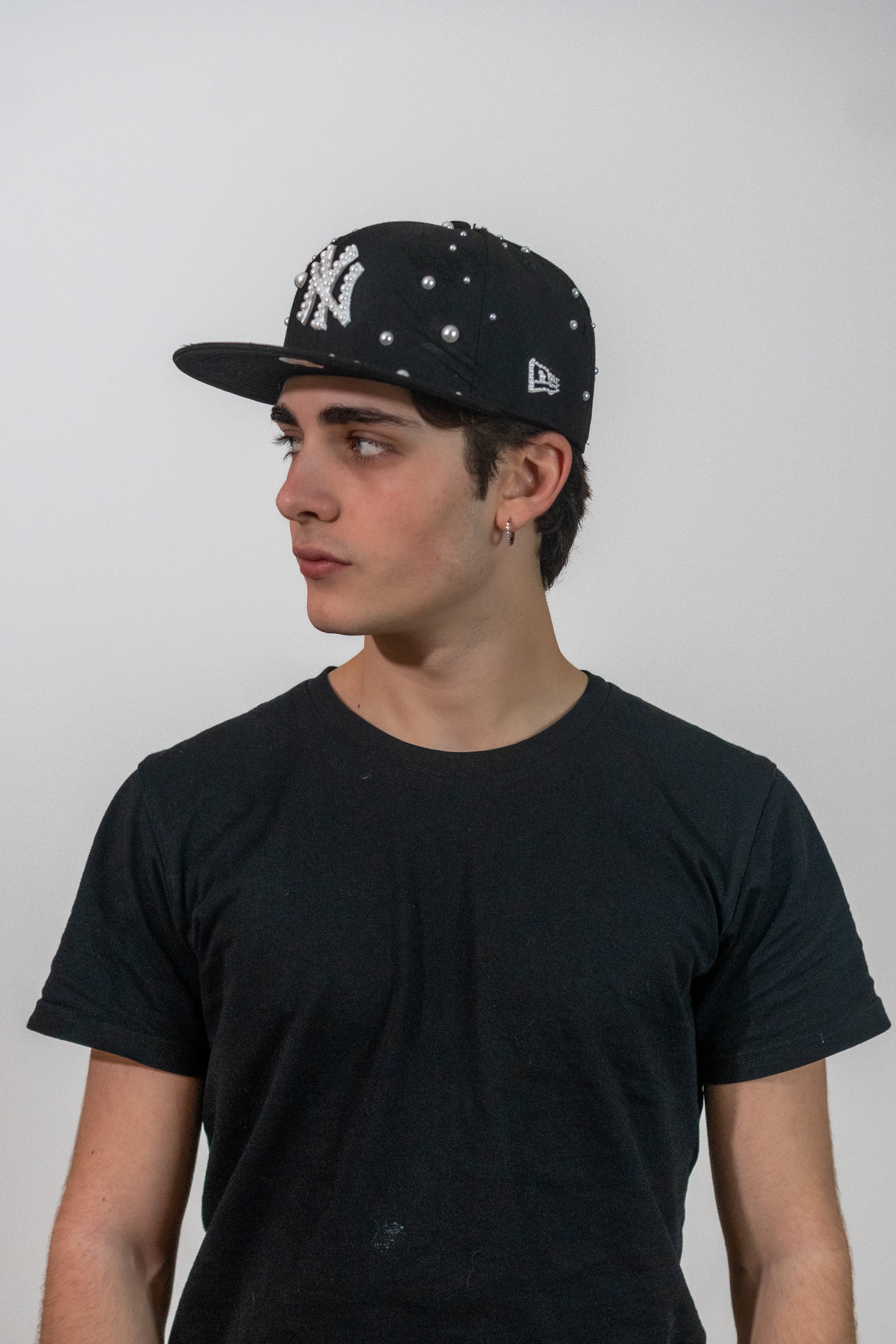 FITTED New York Black Distressed Pearl