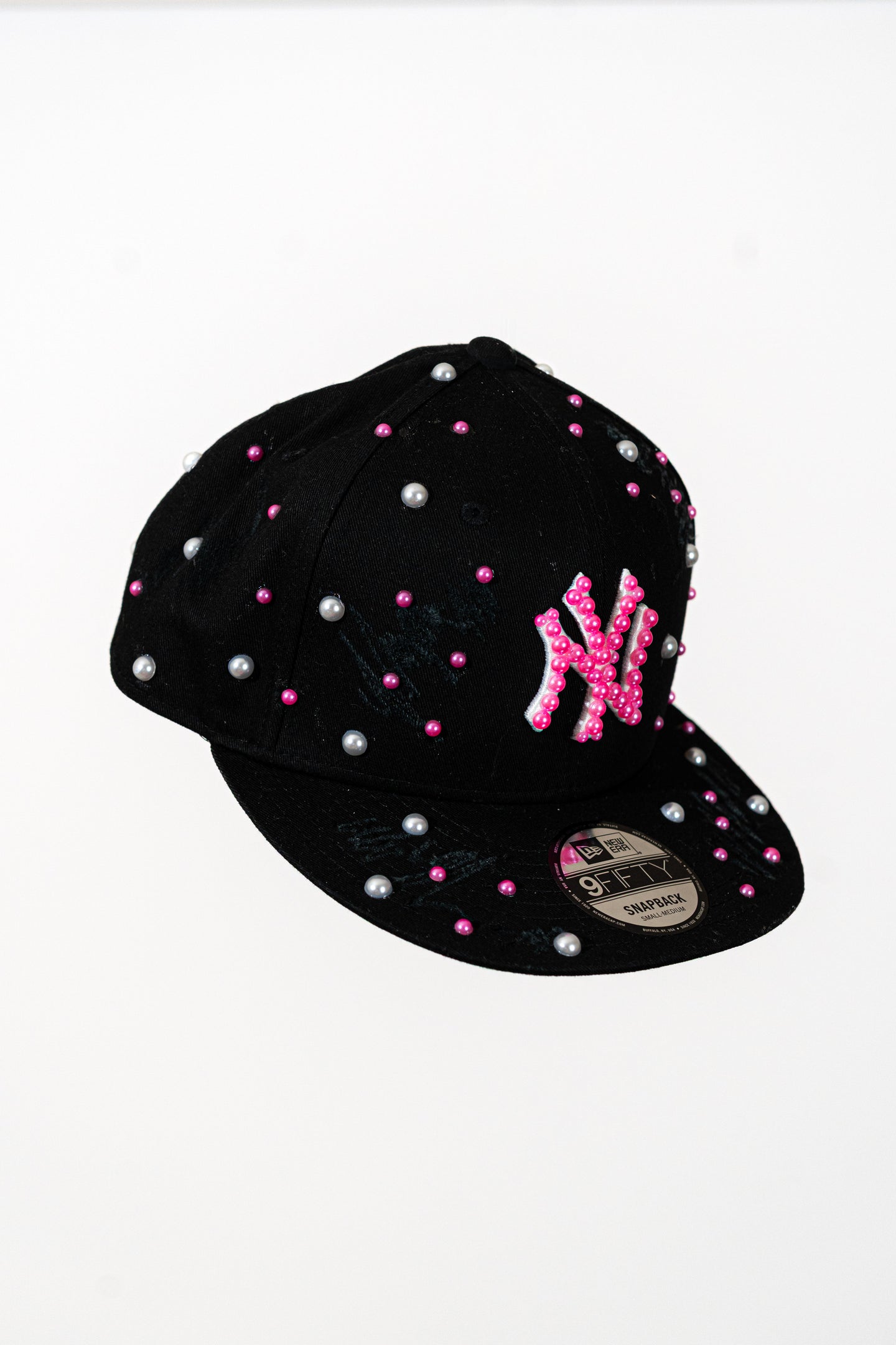 Snapback Cap Pink and White New York Distressed Pearl