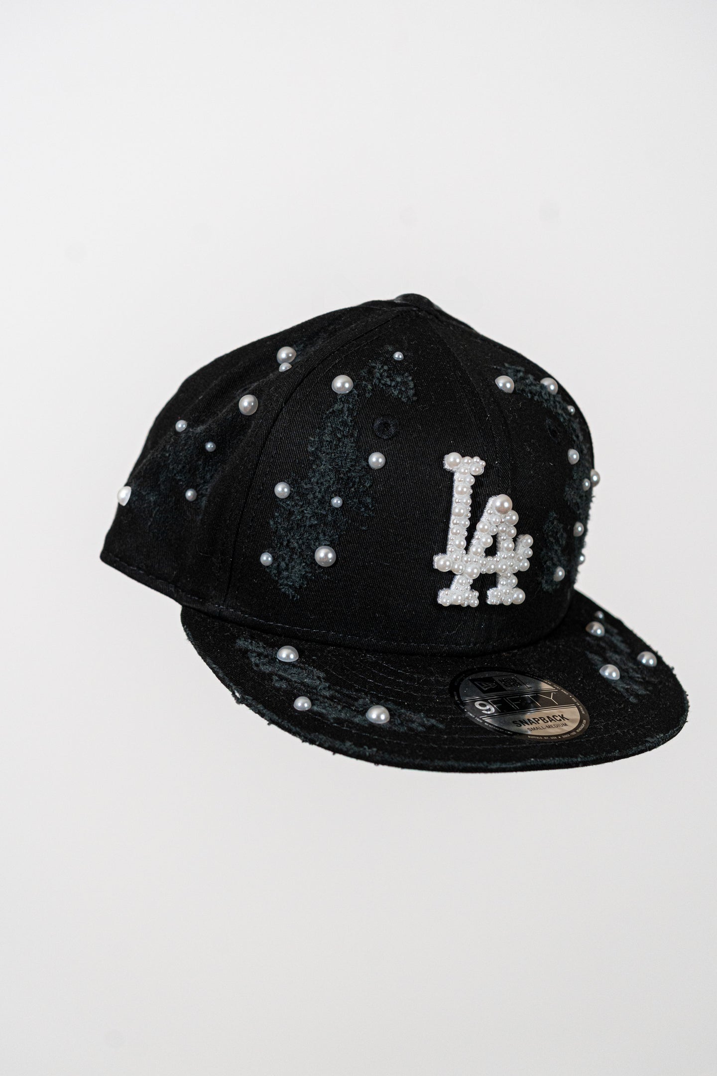 Snapback Cap LA Distressed Pearl