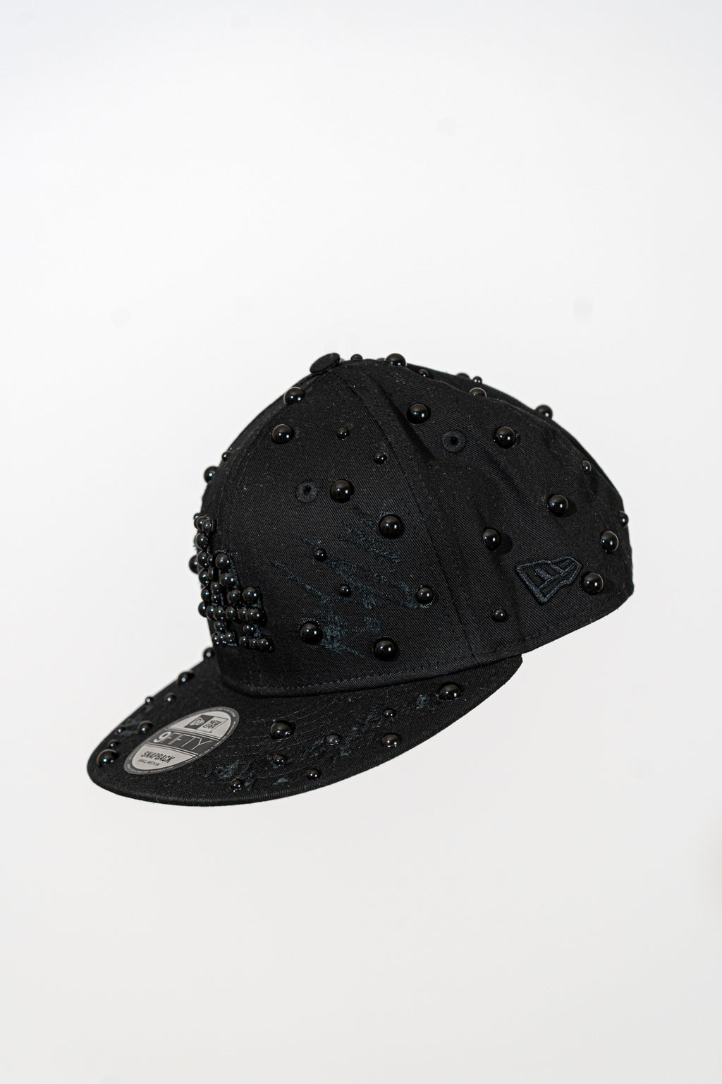 Snapback Cap Full Black LA Distressed Pearl