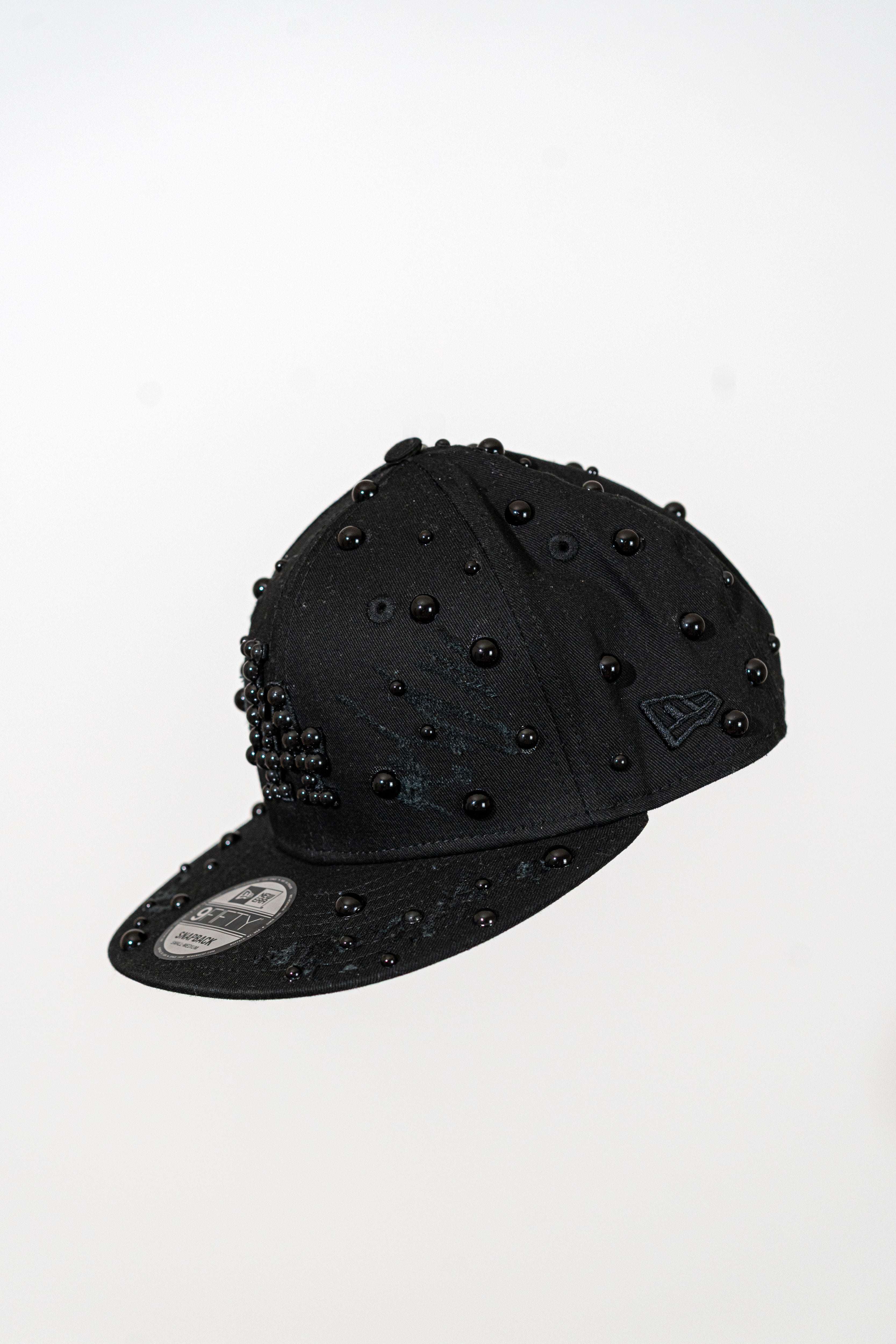 Snapback Cap Full Black LA Distressed Pearl