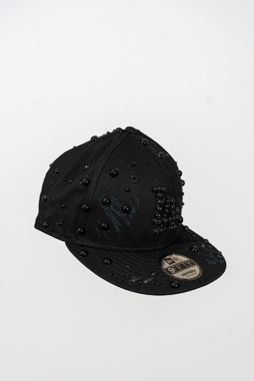 Snapback Cap Full Black LA Distressed Pearl